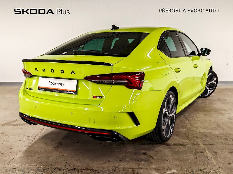Škoda Octavia (2025) 2.0 TSI 195 kW DSG RS - fotka 2 z 33