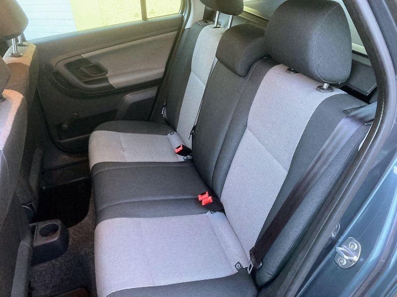 Škoda Fabia 1,4i (63kW) Combi*KLIMATIZACE* - fotka 16 z 19