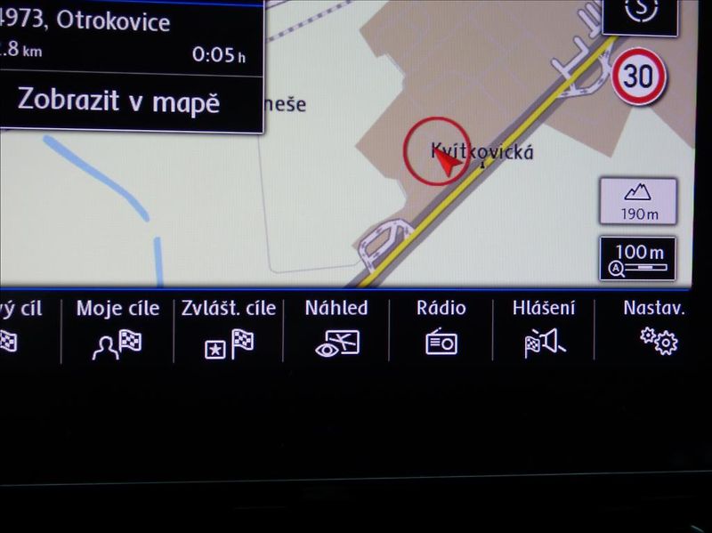 Volkswagen Arteon 2,0 TSI DSG,Navi,Kessy  Elegan - fotka 17 z 51
