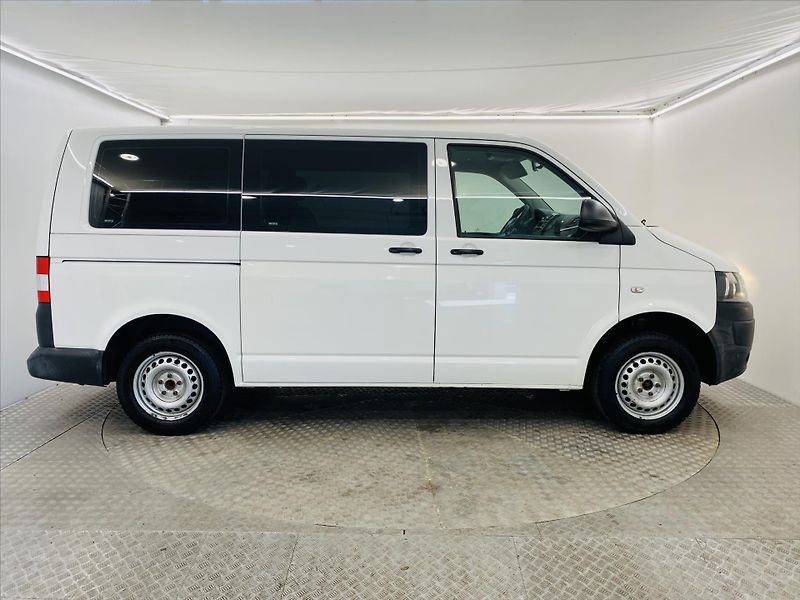Volkswagen Transporter 2,0 TDI 75kW 9Míst - fotka 18 z 20