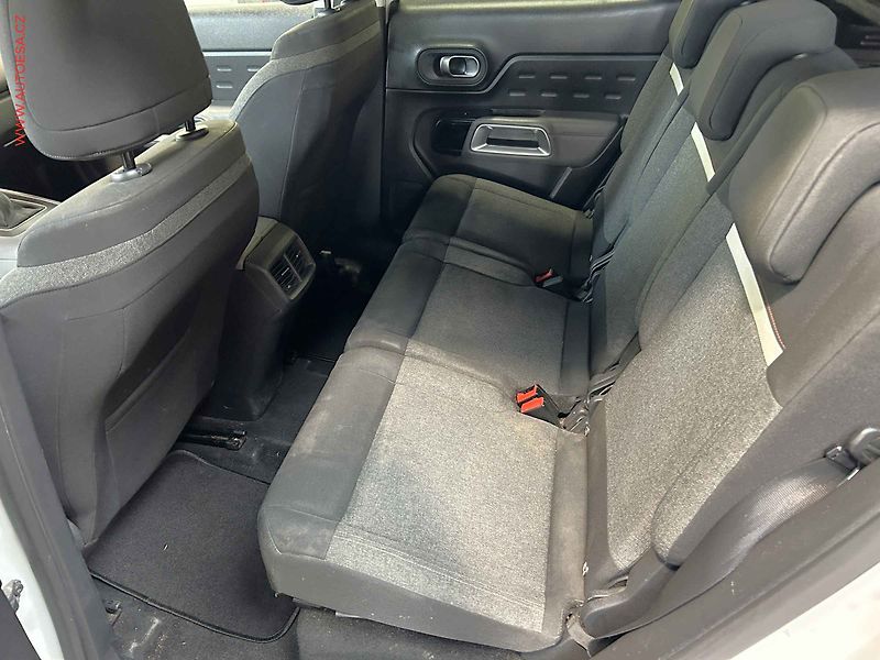 Citroën C5 Aircross (2019) 1.2 PT, Feel, LED, navi - fotka 10 z 17