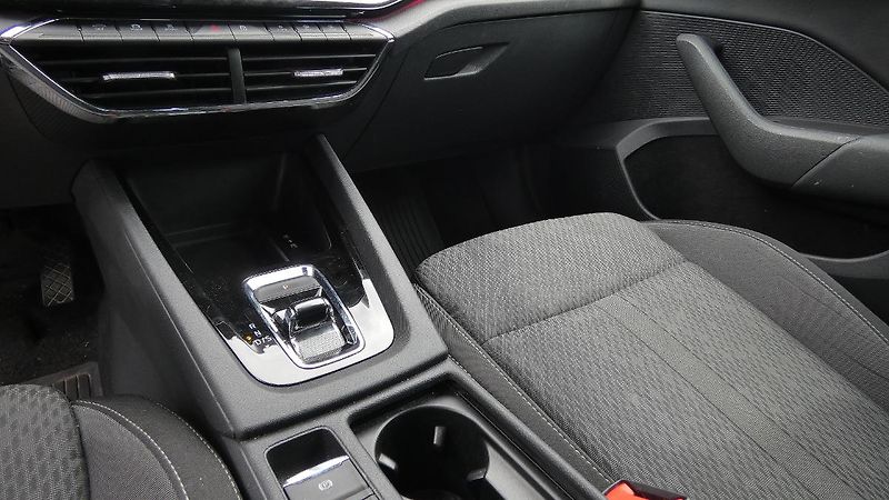 Škoda Octavia 2,0 TDI DSG Style 110 kW - fotka 6 z 25