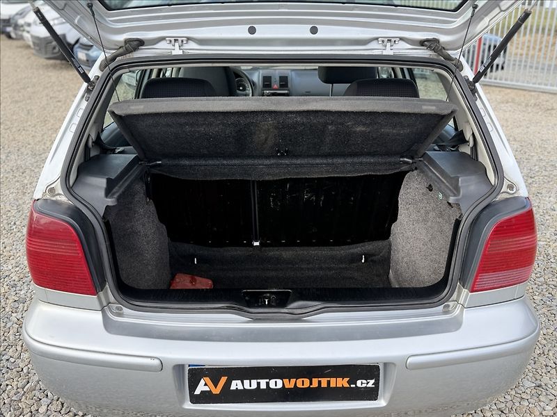 Volkswagen Polo 1,4 TDI KLIMA - fotka 17 z 21