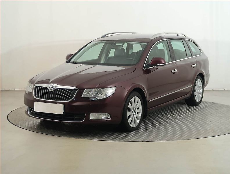 Škoda Superb (2010) Elegance 2.0 TDI, Automat - fotka 2 z 18