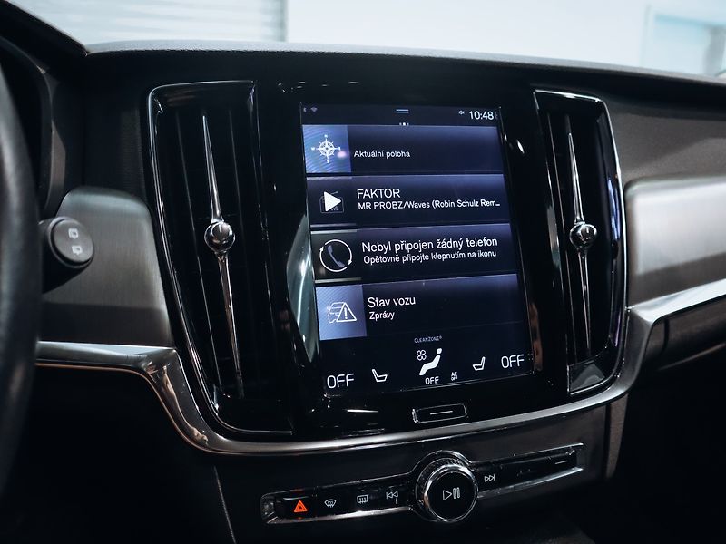Volvo V90 2.0 T8 AWD Momentum - EL SPZ - fotka 16 z 24