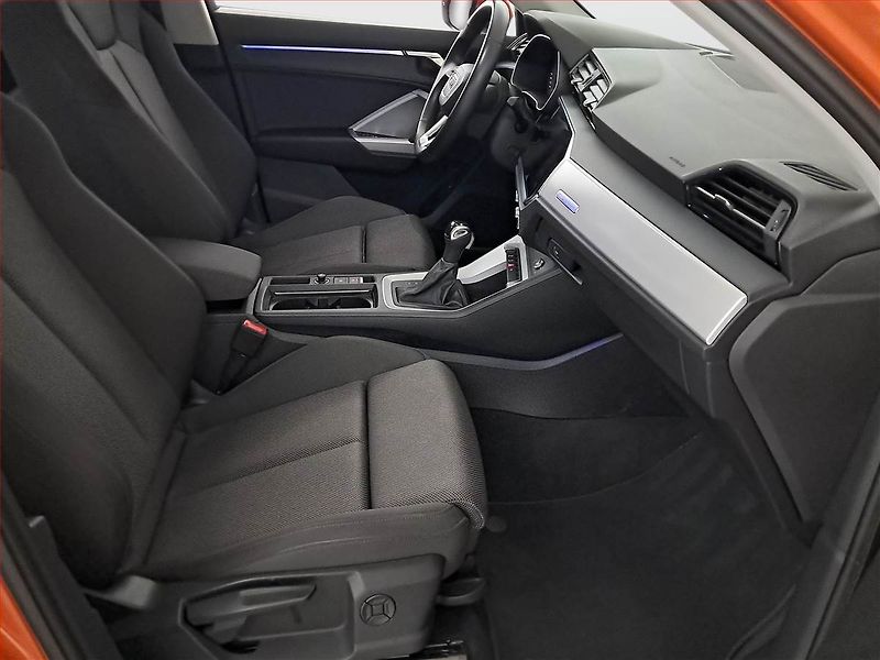 Audi Q3 (2023) Street Edition 35 TFSI - fotka 9 z 17