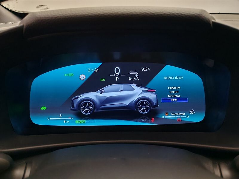 Toyota C-HR - fotka 32 z 41