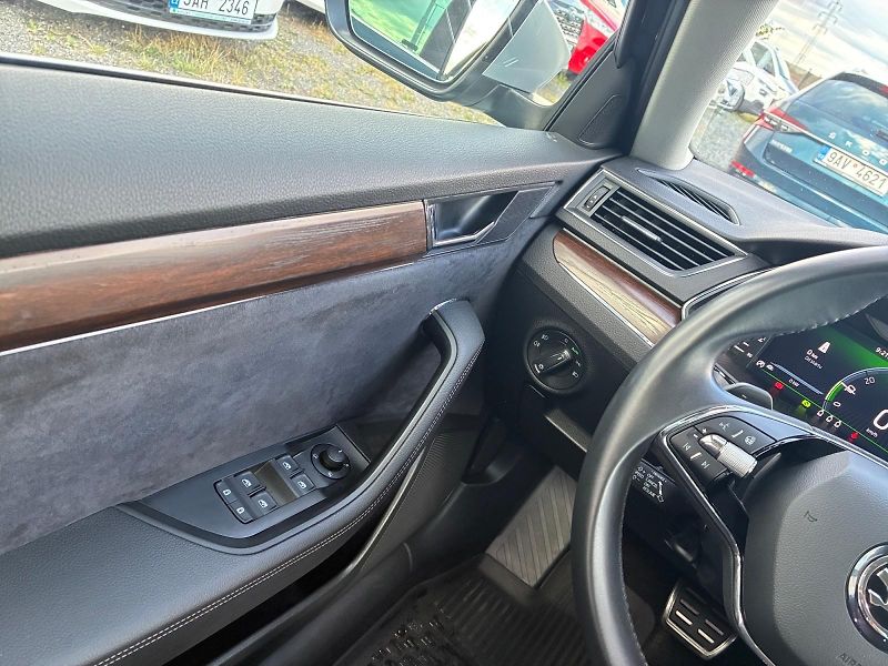 Škoda Superb (2022) SCOUT 2.0TDI 147kW 4x4 DSG DPH - fotka 11 z 11