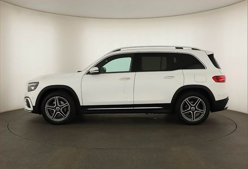 Mercedes-Benz GLB (2024) 200 d 4MATIC - fotka 3 z 21
