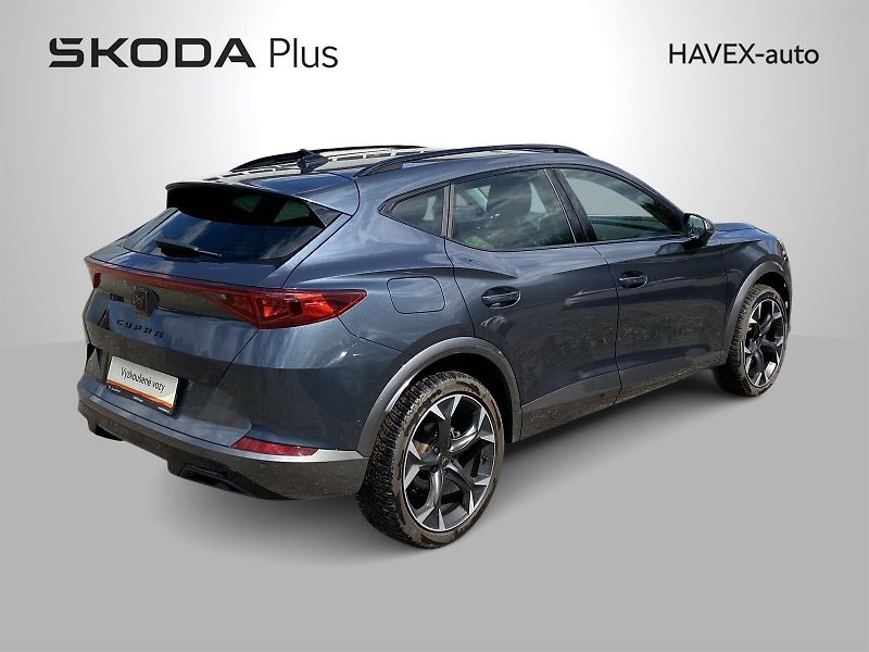 Cupra Formentor (2024) 2,0 TSI 4Drive DSG - fotka 2 z 39