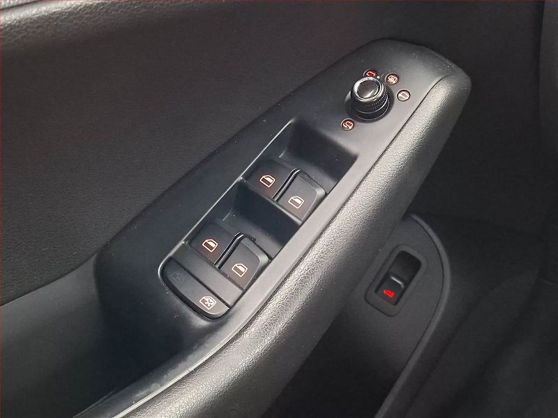 Audi Q5 (2009) 3.0 TDI, 4X4, Automat, Navi - fotka 20 z 22