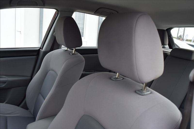 Mazda 3 1,4 i 62KW NOVÁ STK PO SERVISE - fotka 20 z 40