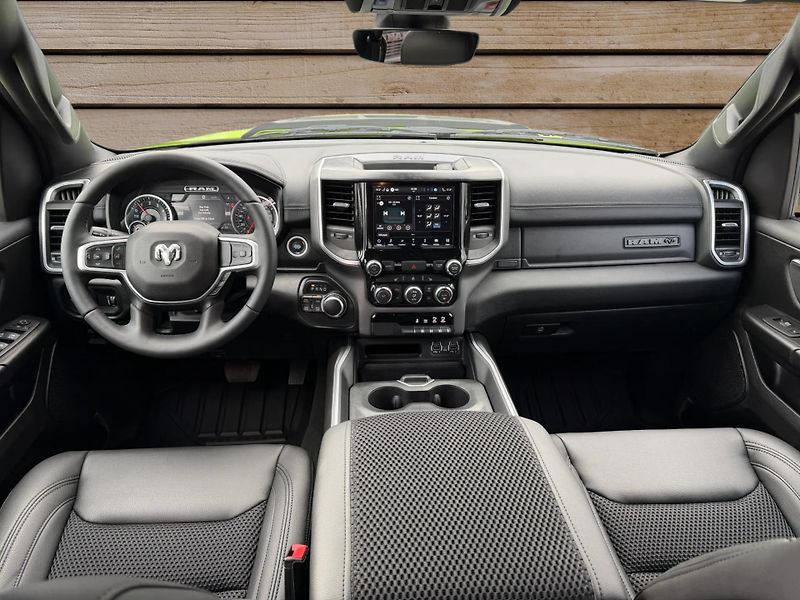 Dodge RAM (2022) +LEMON+HEMI+CREW CAB+ - fotka 20 z 23