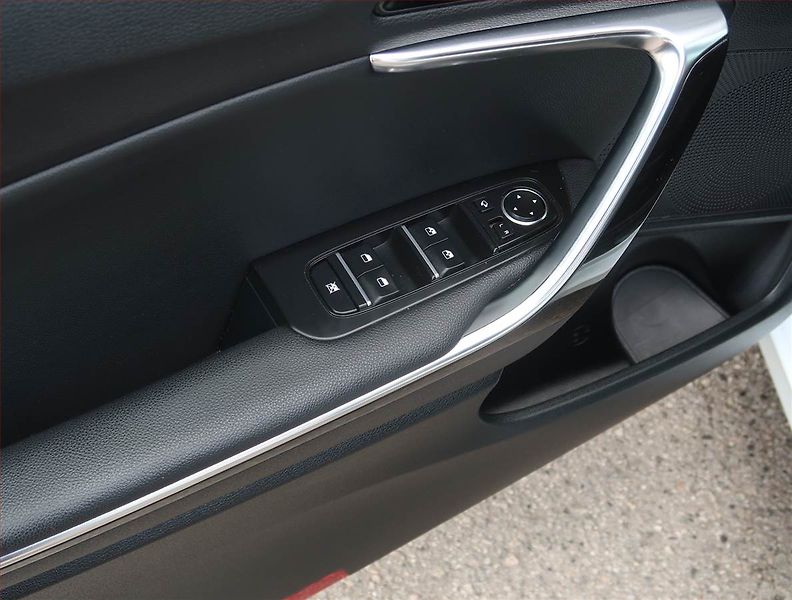 Kia Ceed (2019) 1.6 CRDi, Navi, Tempomat - fotka 16 z 18