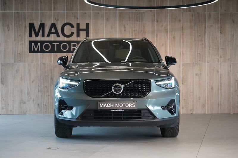 Volvo XC40 B4 PLUS Dark, 360°, LED Pixel - fotka 3 z 42
