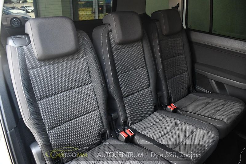 Volkswagen Touran 1.6TDi DSG  - fotka 20 z 48