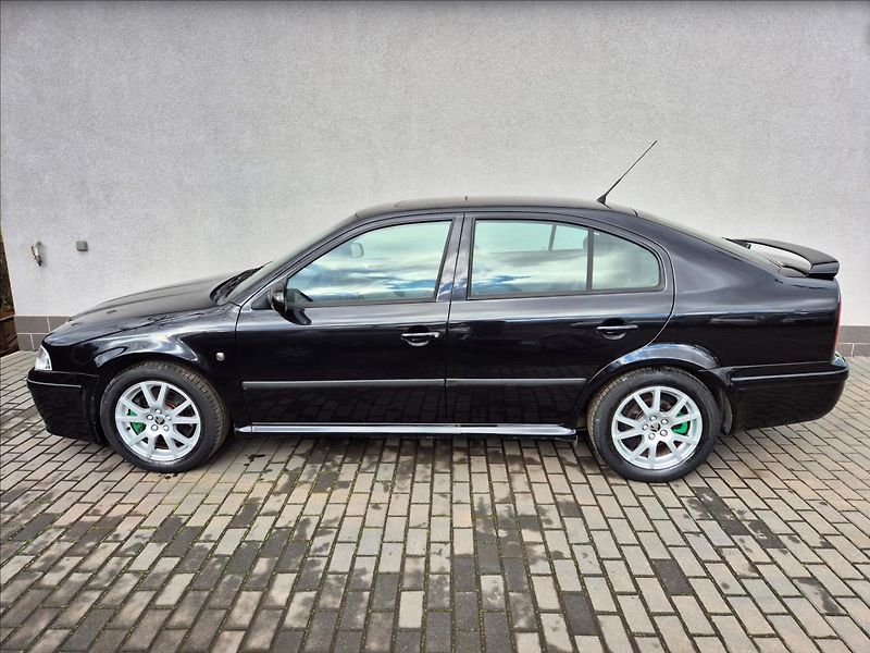 Škoda Octavia 1,8 Turbo RS 163T/Km !! - fotka 3 z 26