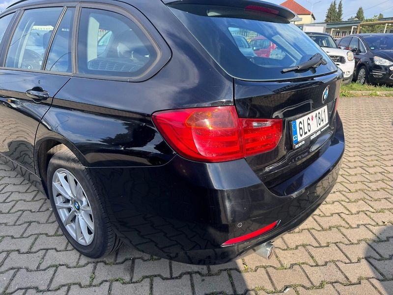 BMW Řada 3 (2013) 318D F11 2,0D 105 KW - fotka 12 z 41