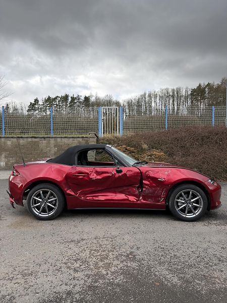 Mazda MX-5 1,5i 97kW NAVIGACE   - fotka 3 z 15