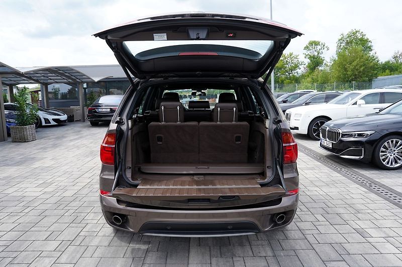 BMW X5 4.0d xDrive/kůže/7míst/55.000k - fotka 11 z 44