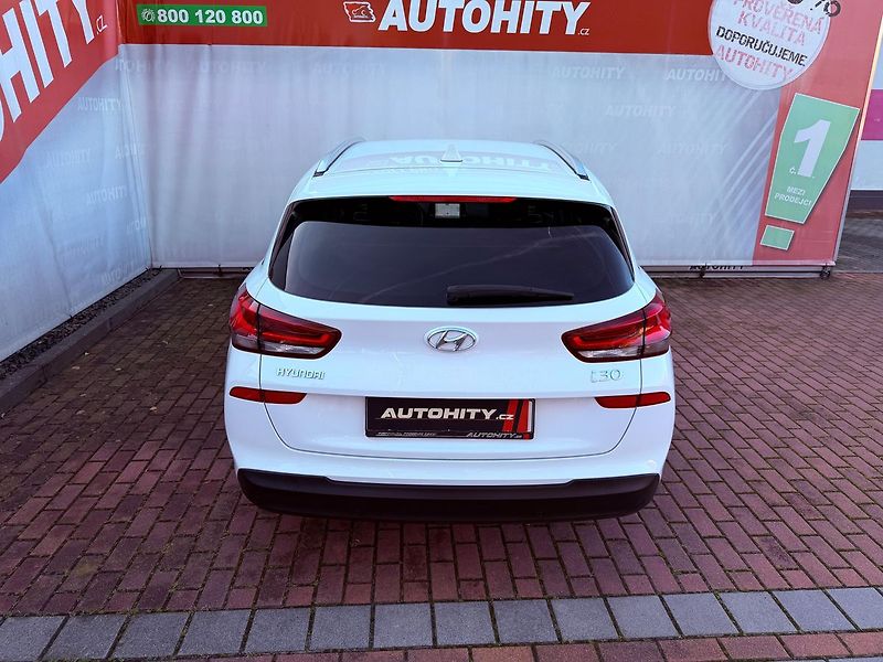 Hyundai i30 1.4 T-GDi All Inclusive, ČR - fotka 7 z 29