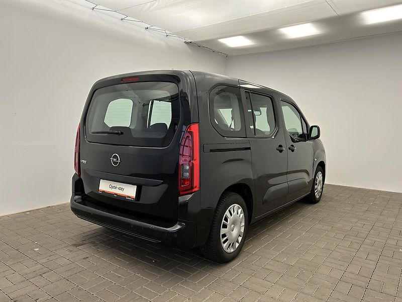 Opel Combo 1.2  Enjoy - fotka 2 z 23
