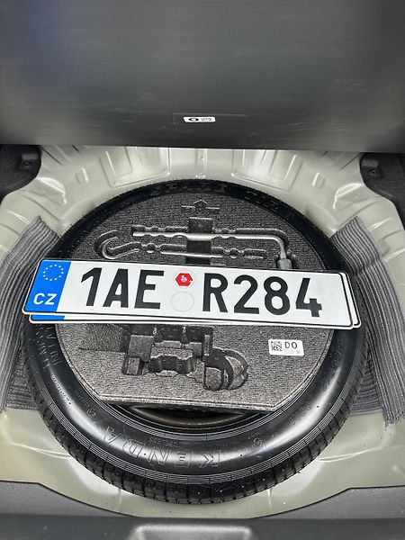 Honda Civic (2023) SPORT 2.0 I-VTEC 116 KW AUTOMA - fotka 15 z 26