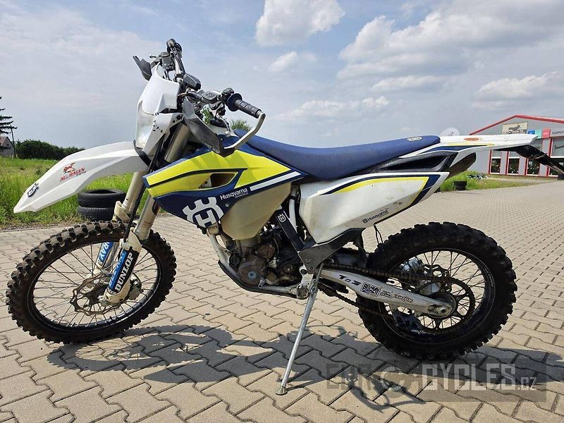 Husqvarna FE 350 (2016) - fotka 9 z 12