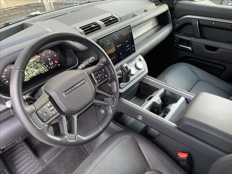 Land Rover Defender (2026) 130 D350 X AWD / 7 MÍST* - fotka 34 z 59