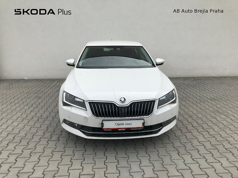 Škoda Superb (2018) GRT AMB TD 110/2.0 A7F - fotka 4 z 26