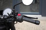 Royal Enfield (2026) Guerrilla 450 Apex Black - náhled 17