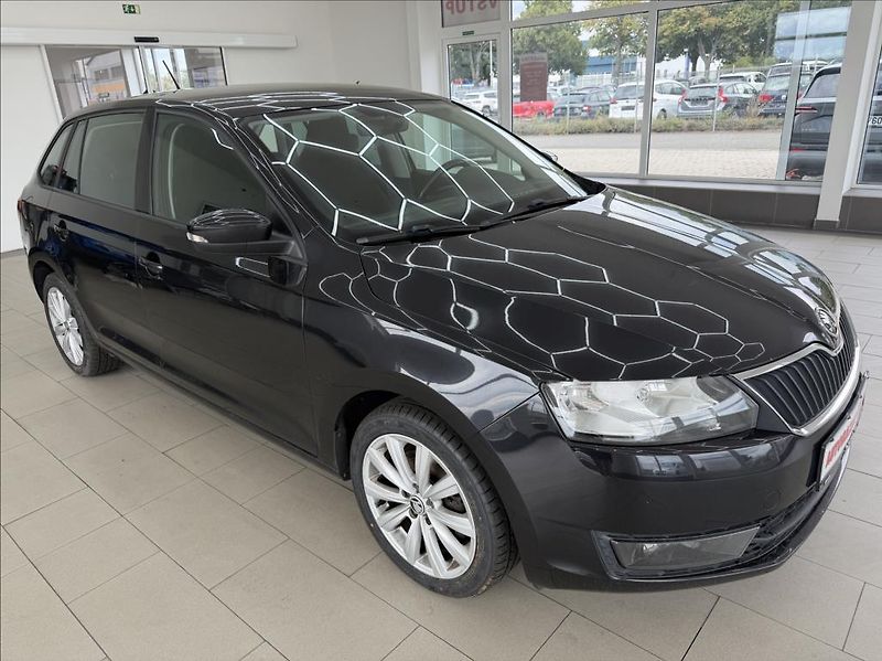 Škoda Rapid 1,2 TSI, Climatronic, CarPlay - fotka 3 z 26