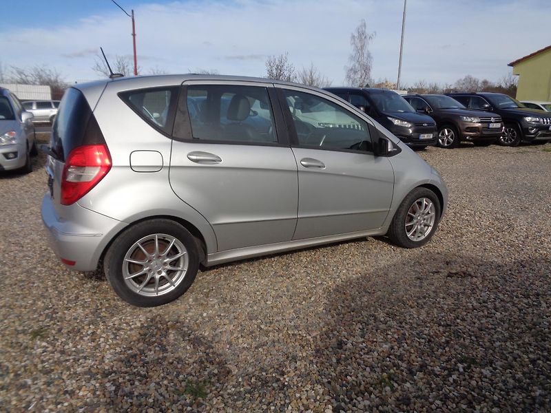 Mercedes-Benz Třídy A 2,0 CDI - fotka 6 z 13
