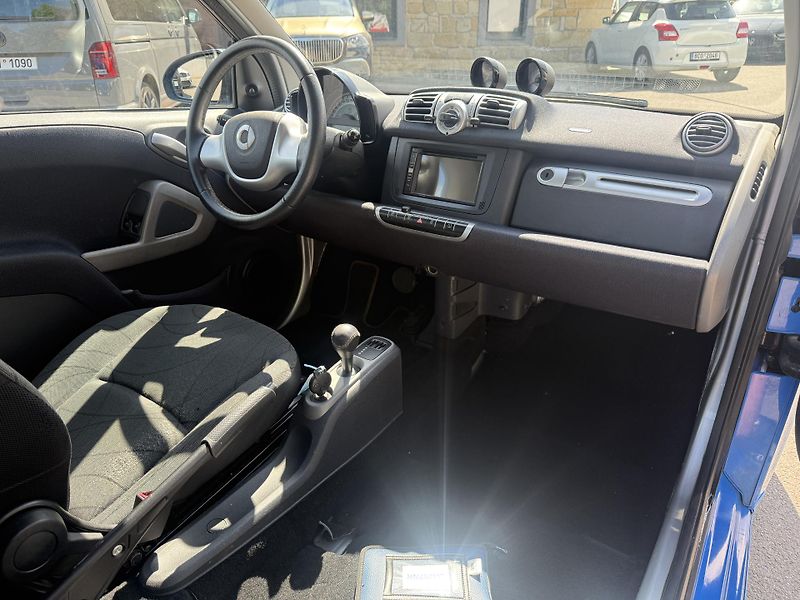 Smart Fortwo Electric - fotka 16 z 16