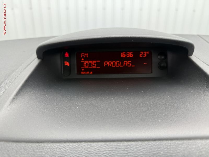 Renault Clio (2009) 1.2 i, ČR, AC, STK3/28 - fotka 12 z 15