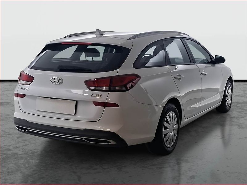 Hyundai i30 (2021) Comfort 1.6 CRDi, Serv.kniha - fotka 5 z 17