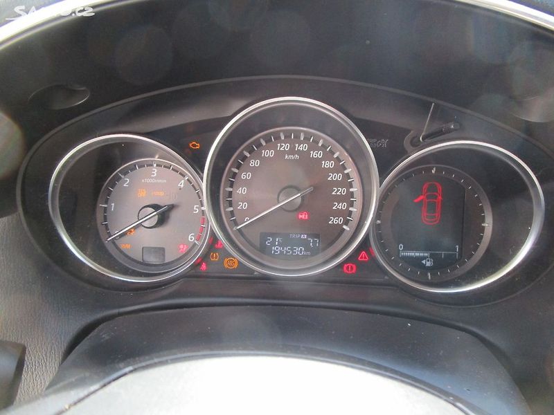 Mazda CX-5 2,2D-4x4-129KW-NOVÝ OLEJ - fotka 20 z 27