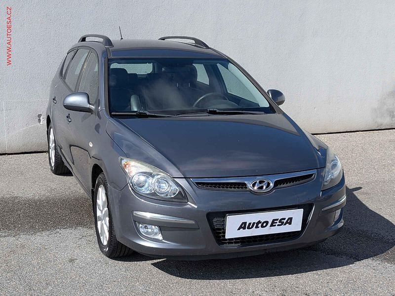 Hyundai i30 (2009) 1.6CVV-T, 2.maj,ČR, AC, kůže - fotografie inzerátu