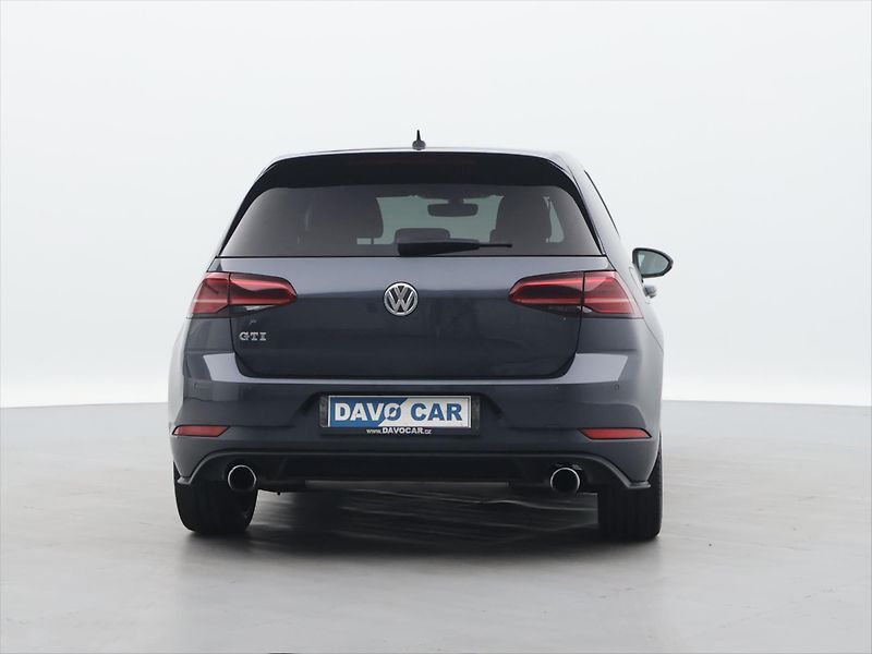 Volkswagen Golf 2,0 TSI GTI 169kW DSG Matrix - fotka 6 z 28