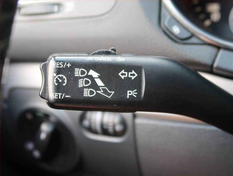 Volkswagen Golf (2009) 2.0 TDI, Tempomat - fotka 17 z 17