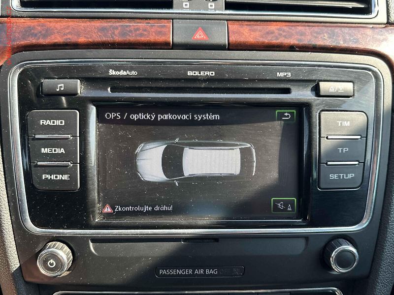 Škoda Superb (2012) 2.0 TDi 4x4, ČR, Bixen - fotka 16 z 22