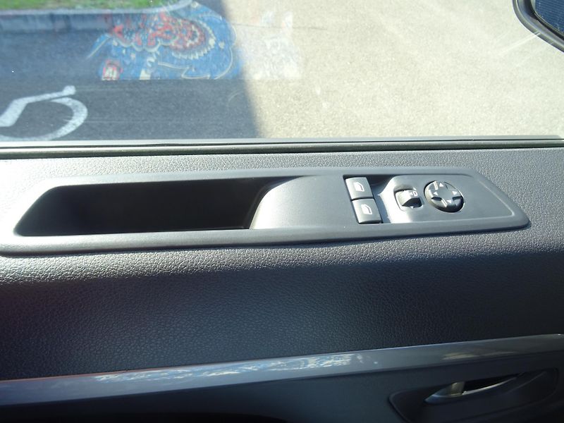 Peugeot Traveller (2025) Active L2 2.0 BHDi 180k EAT8 - fotka 17 z 38