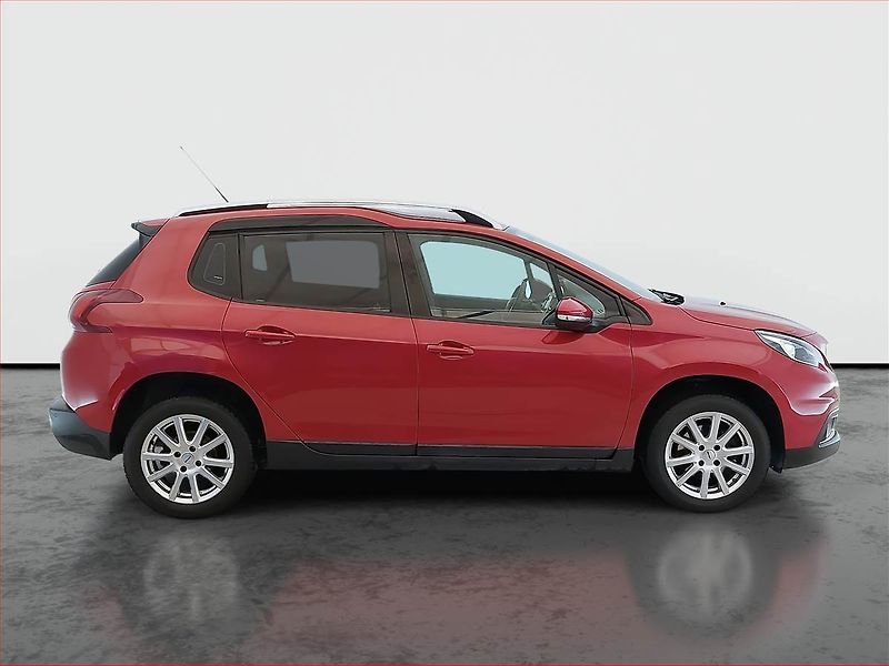 Peugeot 2008 (2018) 1.2 PureTech, Automat - fotka 6 z 14