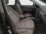 Audi A4 (2011) 2.0 TDI, Xenony, Vyhř. sedaček - náhled 9