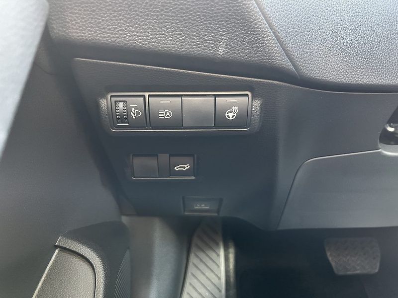Toyota Corolla Cross 1.8 Hybrid Style ODĚBR IHNED - fotka 29 z 32