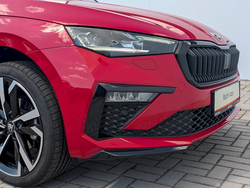 Škoda Scala (2025) 1.5 TSI / 110 kW Monte Carlo - fotka 16 z 30