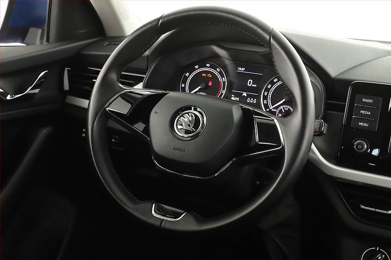 Škoda Scala (2021) Joy 1.0 TSI, Tempomat - fotka 11 z 18
