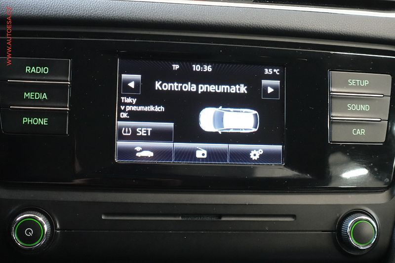 Škoda Octavia (2014) 1.6 TDi 4x4, 2.maj, AC, tempo - fotka 19 z 24