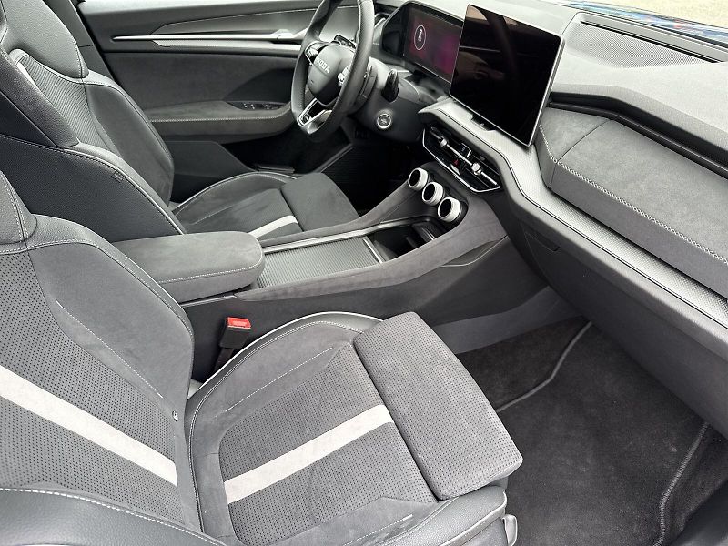 Škoda Kodiaq (2025) 2.0 TDI 4x4 DSG Sportline - fotka 9 z 33