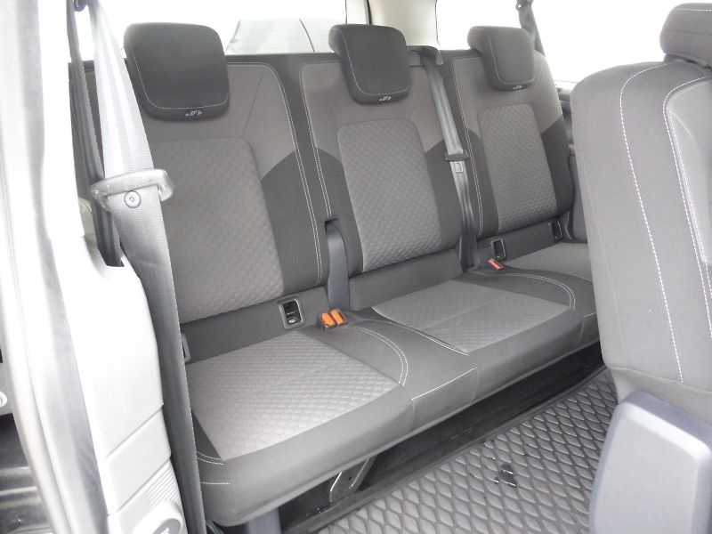 Volkswagen Caravelle (2026) Style DR 2,0 TDI 125kW 8AUT 4M - fotka 23 z 32